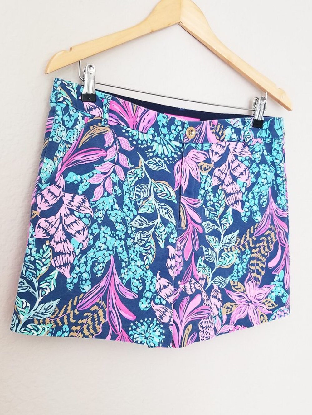 Lilly Pulitzer Gretchen High Rise Shorts 5" Inseam Aegean Navy Calypso Coast 10 - Picture 3 of 14